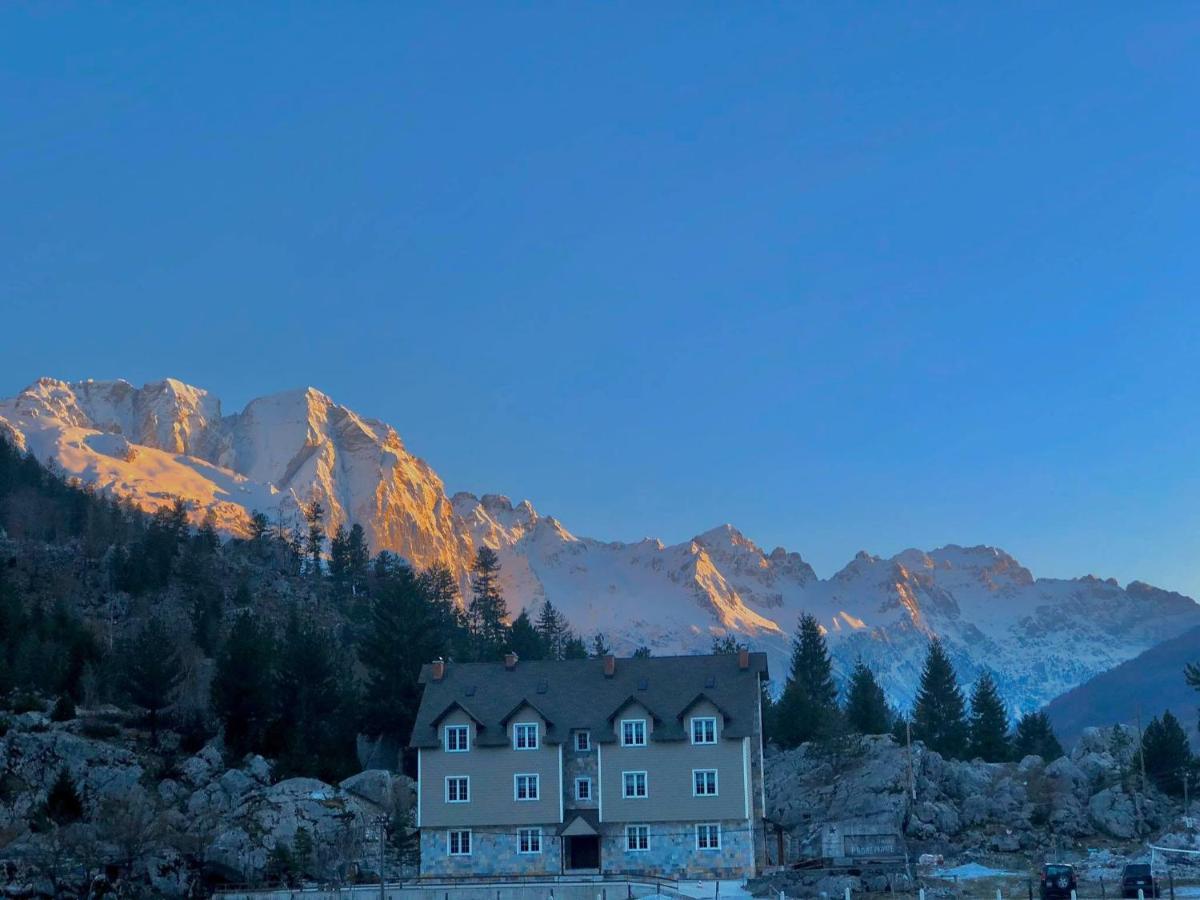 Bujtina Valbone Hotel Bagian luar foto