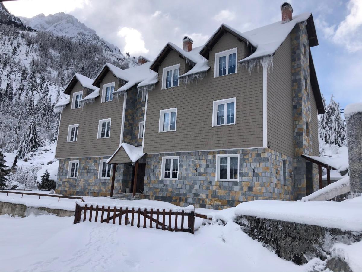 Bujtina Valbone Hotel Bagian luar foto