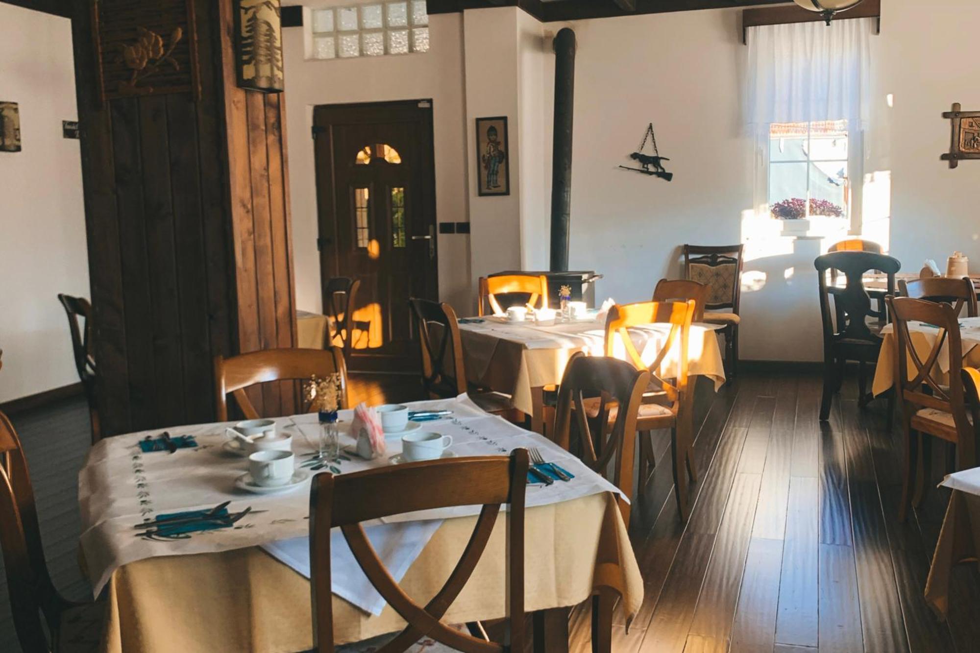 Bujtina Valbone Hotel Bagian luar foto