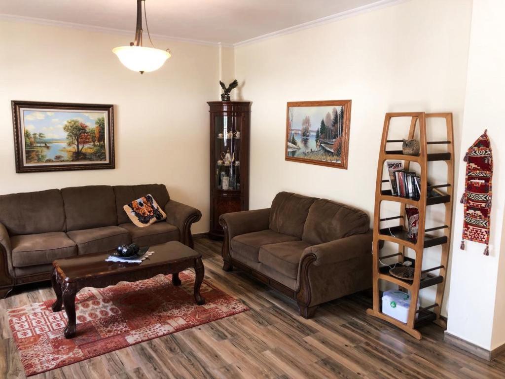 Bujtina Valbone Hotel Bagian luar foto
