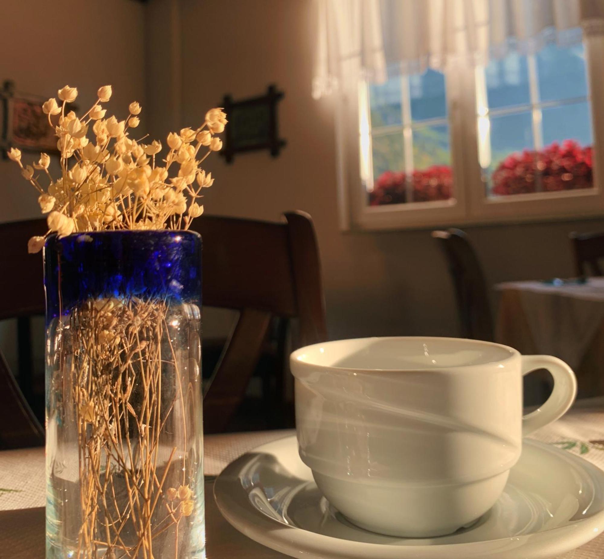Bujtina Valbone Hotel Bagian luar foto